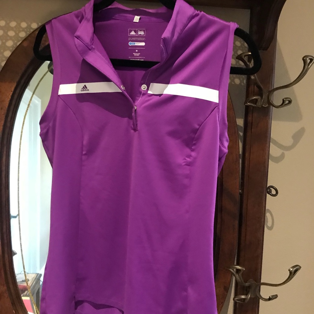 Women’s golf shirt